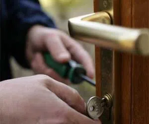 Lock Safe Services Lebanon, OH 513-323-3100 - lock-change